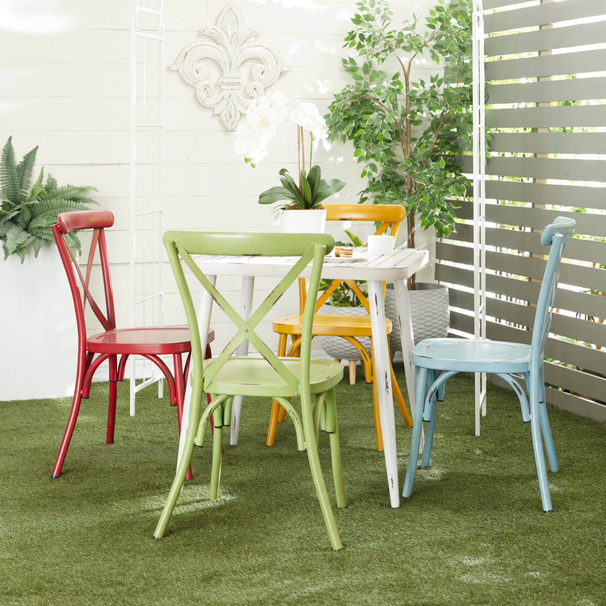White Aluminum Farmhouse Outdoor Dining Table, 30" x 30" x 30"